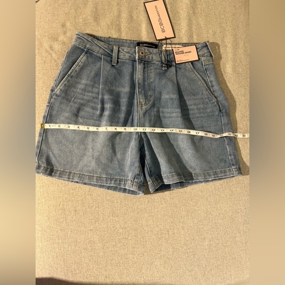 ✨ BCBGeneration Relaxed Denim Trouser Shorts | NWT | Size 11/30 ✨ - Picture 9 of 9